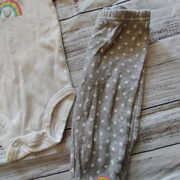 Outfit - Picture 2 of 4